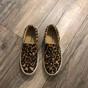 Steve Madden Leopard Slip on